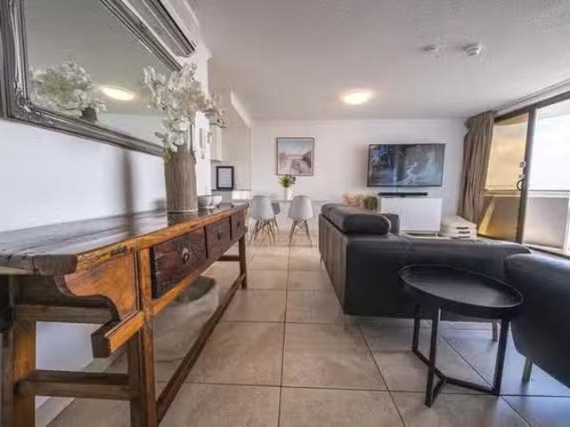 Cheap 2 BR Duporth Avenue