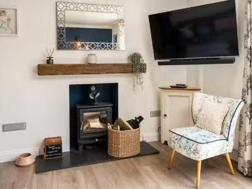 Charming 2 BR Grange View