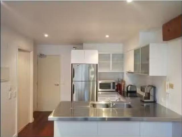 Cheap 2 BR ID:21174053/176 Sydney Street, New Farm Apartment f.