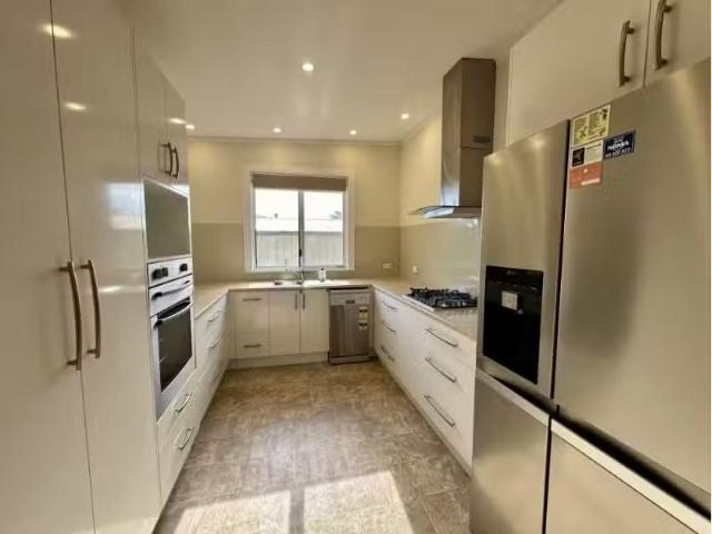 Nice 2 Eden Street, CATHCART House for rent Listed by Jodi Al.