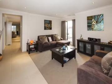 For Rent! 2 Kendall Court, Miners Rest VIC 3352 House For Le.