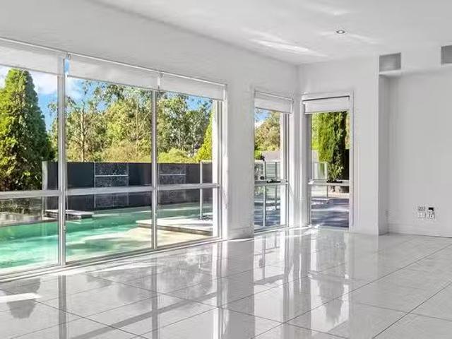 Rental! 2 Millhouse Place, Bella Vista, NSW 2153