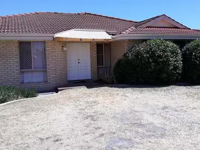 Just in! 2 Murdoch Court, Parkwood, WA 6147