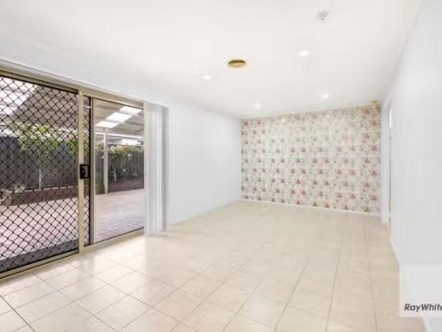 Unique 2 Pro Hart Way, Caroline Springs VIC 3023