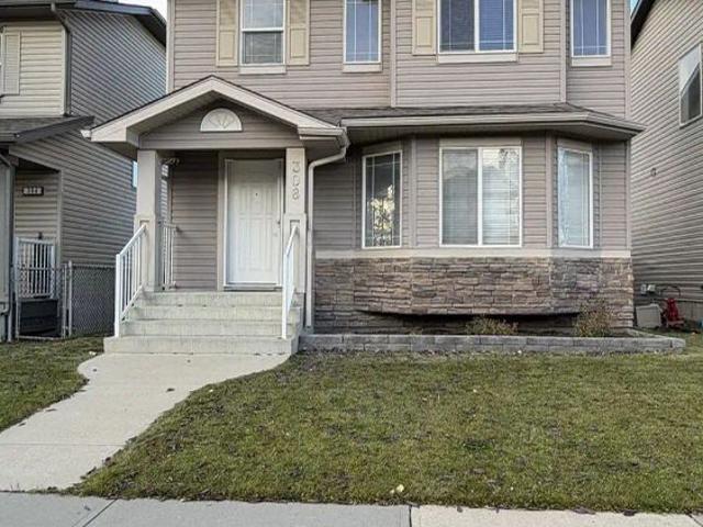 Unique 2 Storey Home with Finished Basement in Airdrie — 3 Bedrooms House