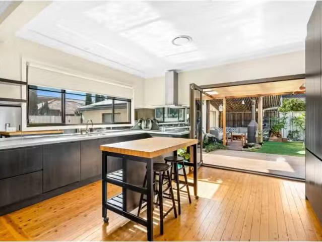 Rental! 2A Chuter Avenue, Monterey House for rent Listed by S.