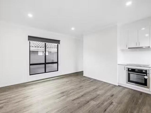 Deal! 2A Blackheath Avenue, Frankston, VIC 3199