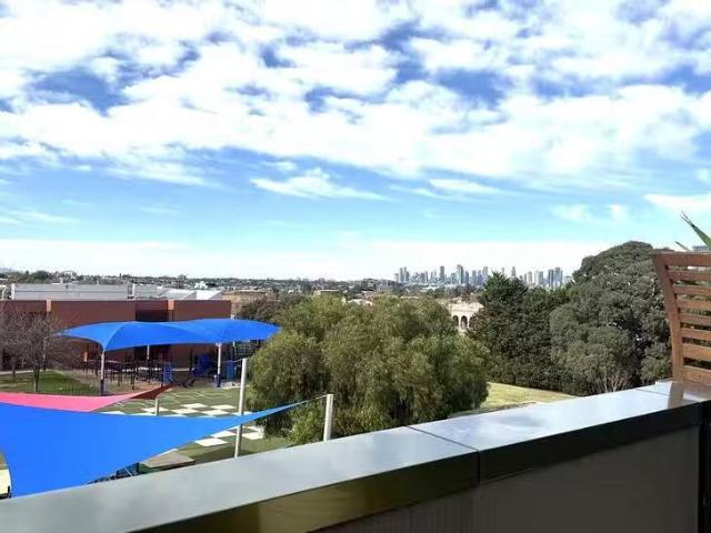 For Rent! 304/20 Napier Street, Essendon, VIC 3040