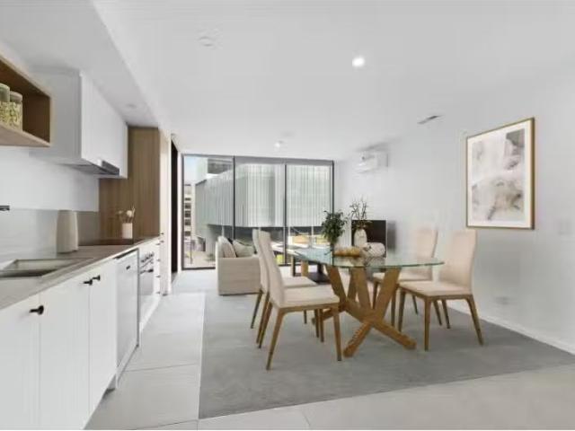 Deal! 305/6 Grazier Lane, Belconnen Apartment for rent Listed.
