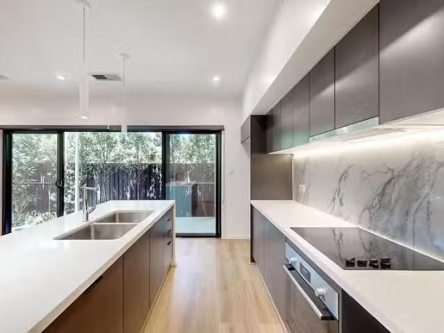 Cheap 30/906 Hamilton Road, MCDOWALL, QLD 4053 Townhouse for.