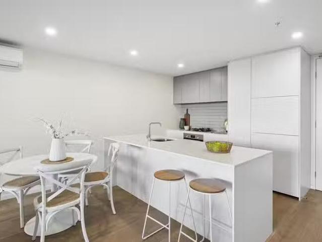 Rental! 301/146 Bellerine Street, Geelong, VIC 3220