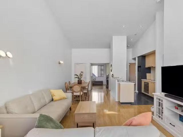 Unique 30/11 Tanunda Drive, Rivervale, WA 6103