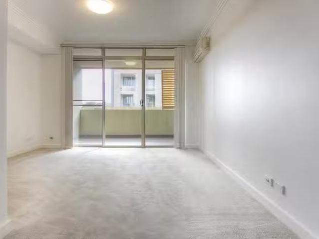 Cheap 302/4 Stromboli Strait, Wentworth Point, NSW 2127