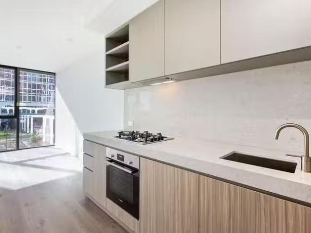 For Rent! 303/3 Tarver Street, Port Melbourne, VIC 3207