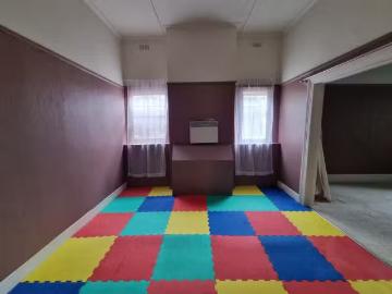 For Rent! 30 Hampshire Road, Sunshine VIC 3020