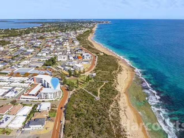 Deal! 3/150 Boardwalk Boulevard, Halls Head, WA 6210