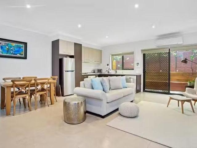 Cheap 3/152 Tyler Street, Preston, VIC 3072