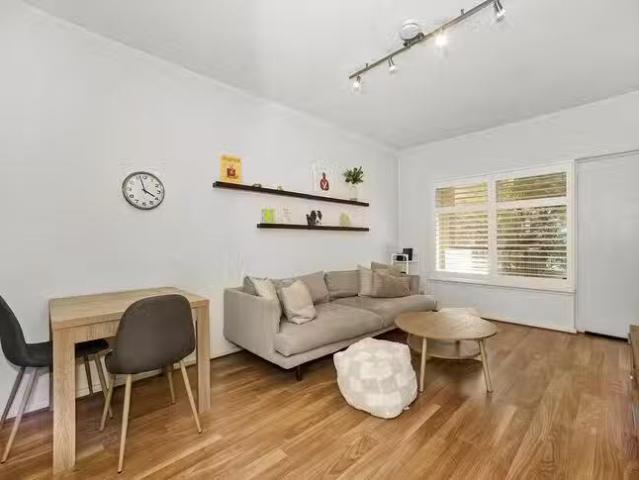 Nice 3/194 196 Seaview Road, Henley Beach South, SA 5022