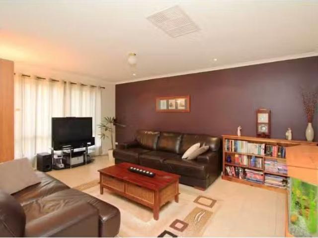 Just in! 3/19 Saville Avenue, LAVINGTON Townhouse for rent Li.