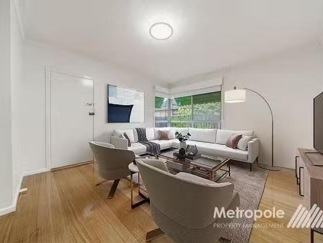 Cheap 3/10 Lillimur Road, Ormond, VIC 3204