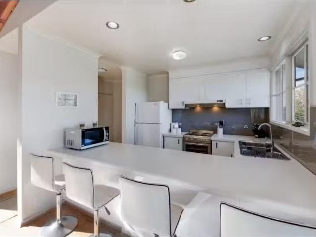 Cozy 311A Rowan Street, Golden Square House for rent Listed b.