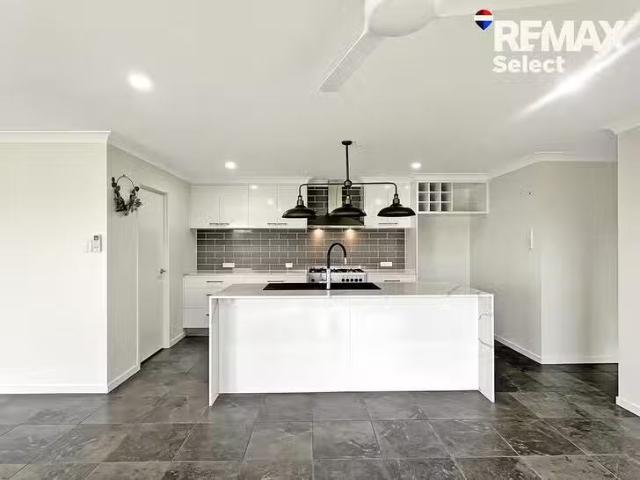 Just in! 31 Beachwood Circuit, Bakers Creek, QLD 4740