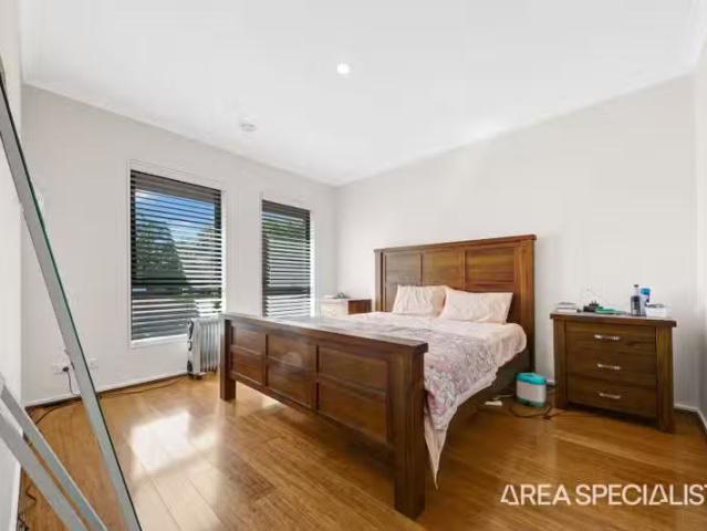 For Rent! 31 Broadhurst Way, Caroline Springs VIC 3023