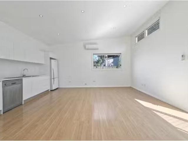 New 31A Hammers Road, Northmead Apartment for rent Listed by.