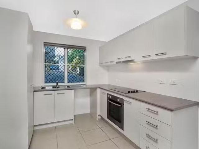 Cheap 3/24 Venning Street, Everton Park, QLD 4053