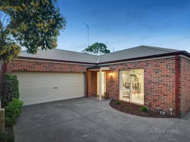 For Rent! 3/26 Graeme Avenue, Montmorency VIC 3094