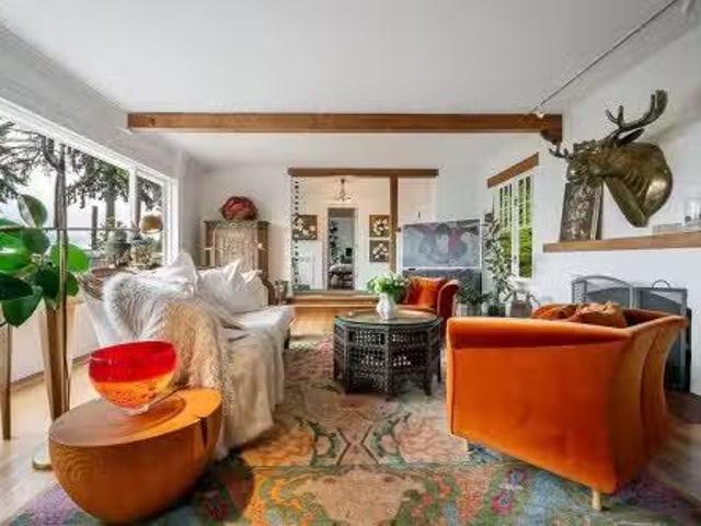 Unique 3290 Mathers Avenue, West Vancouver, BC, V7V 2K5 hous.