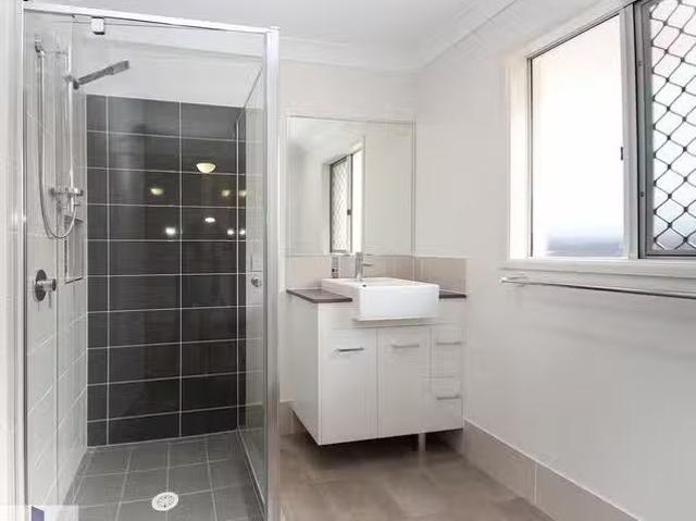 Just in! 3/29A Spence Road, Wavell Heights, QLD 4012
