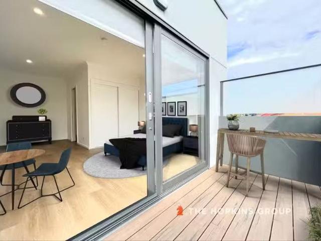 Cozy 32 Coomalie Crescent, Heidelberg West VIC 3081