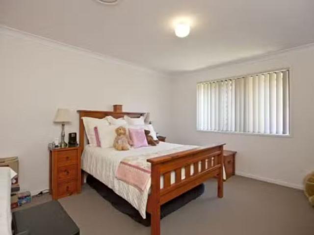 Charming 32 Janelle Court, WELLINGTON POINT, QLD 4160 House.