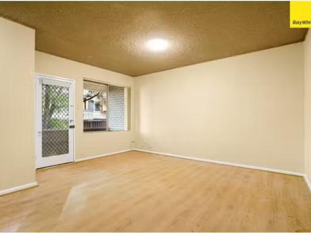 For Rent! 3/35 Saddington Street, ST MARYS Apartment for rent.