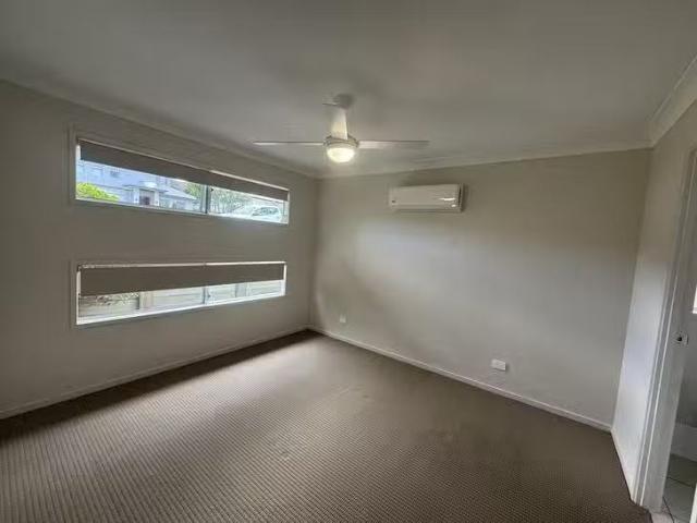 Rental! 33 Carmen Court, Oxenford, QLD 4210