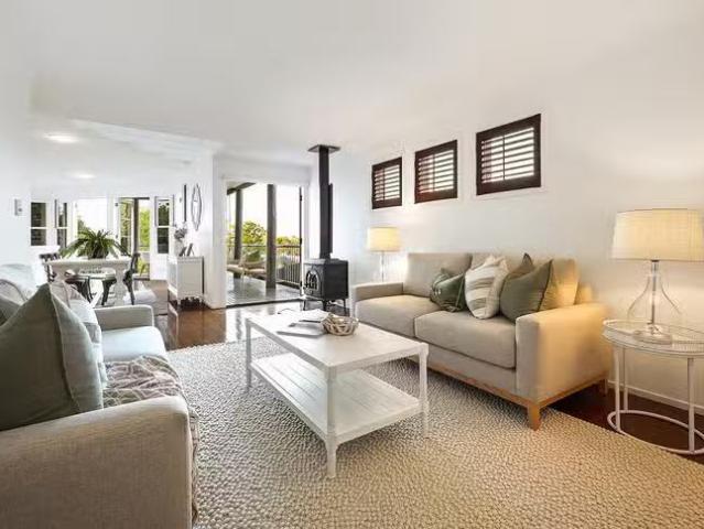 Nice 33 Birdwood Terrace, Auchenflower, QLD 4066