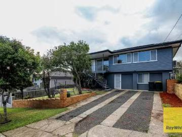 For Rent! 33 Pareena Crescent, Mansfield QLD 4122