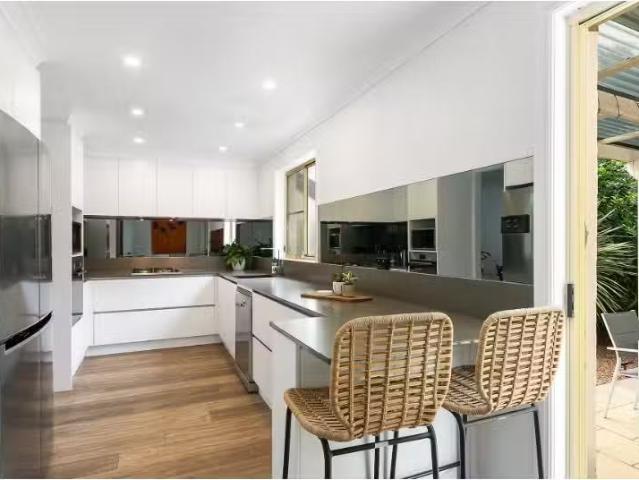 Deal! 34 Childs Circuit, Belrose House for rent Listed by Vic.