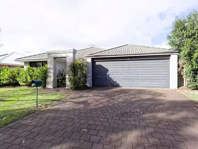 Unique 34 Beauchamp Loop, Wellard, WA 6170
