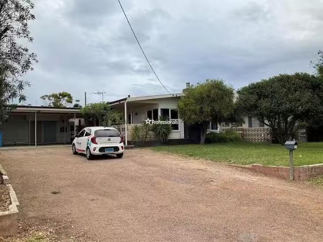 For Rent! 34 Mungan Street, Esperance, WA 6450