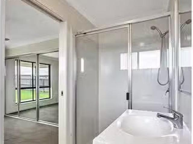 Cozy 35 Brodie Drive, Gracemere, QLD 4702