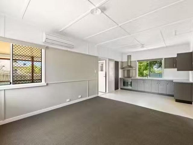 Cheap 35 Elizabeth Street, South Toowoomba, QLD 4350