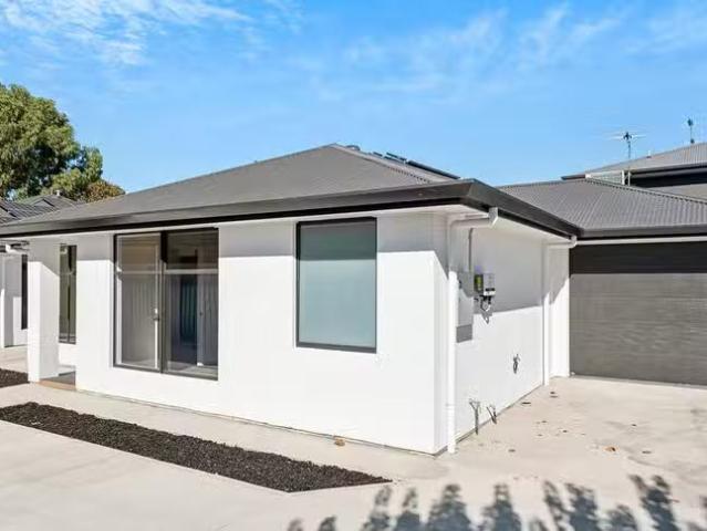 Cozy 35A Thirza Avenue, Mitchell Park, SA 5043