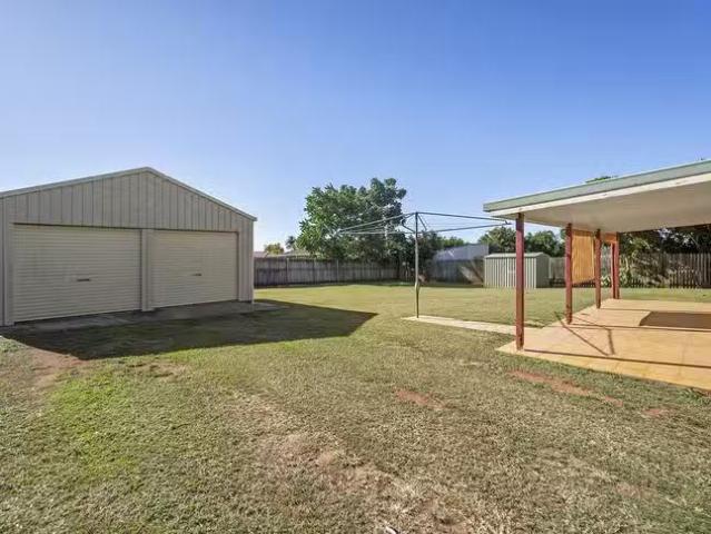Deal! 36 Hilltop Parade, Avoca, QLD 4670