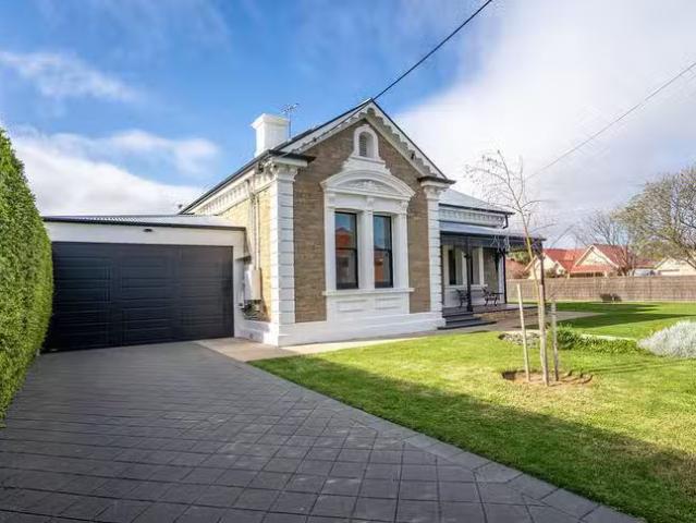 Deal! 36 Hughes Street North, Woodville, SA 5011
