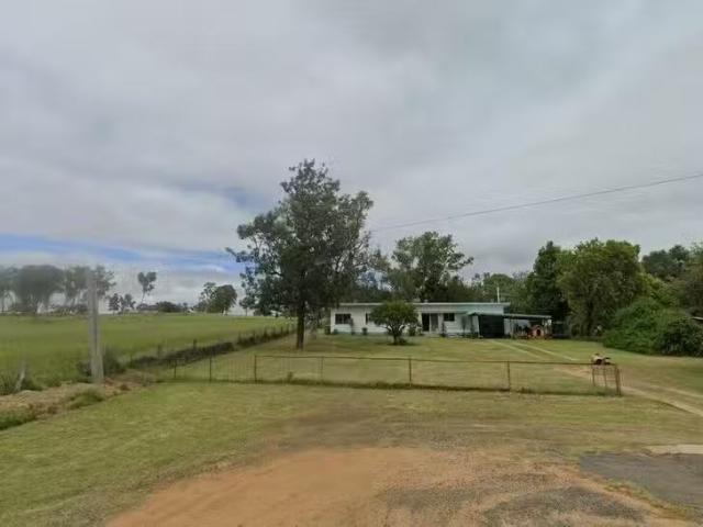 Unique 36 Moncrieffe Street, Warwick, QLD 4370