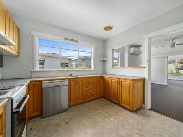 Nice 36 Montrose Road, Montrose, TAS 7010