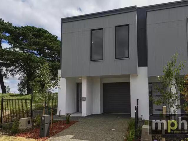 Cozy 36 Russell Road, Mount Barker, SA 5251