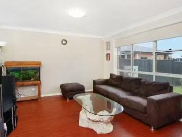 Unique 36 Taradale Drive, Ropes Crossing, NSW 2760